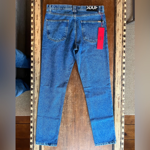 NWT Hugo Boss Menʼs Slim Tapered 32x30 Jeans - Picture 2 of 7